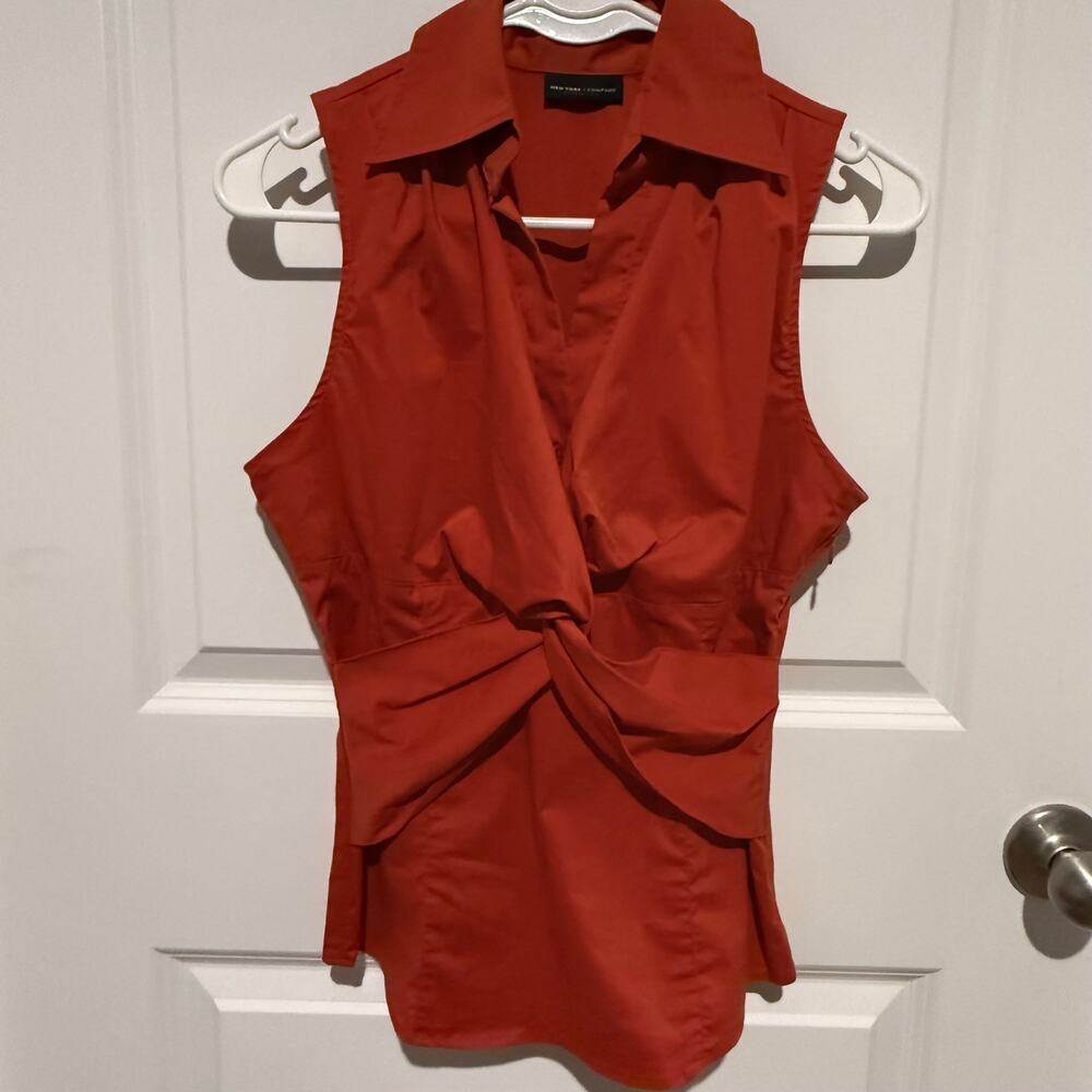 New York & Company Stretch Women’s Size 2 Redish Twist Front Sleeveless Blouse